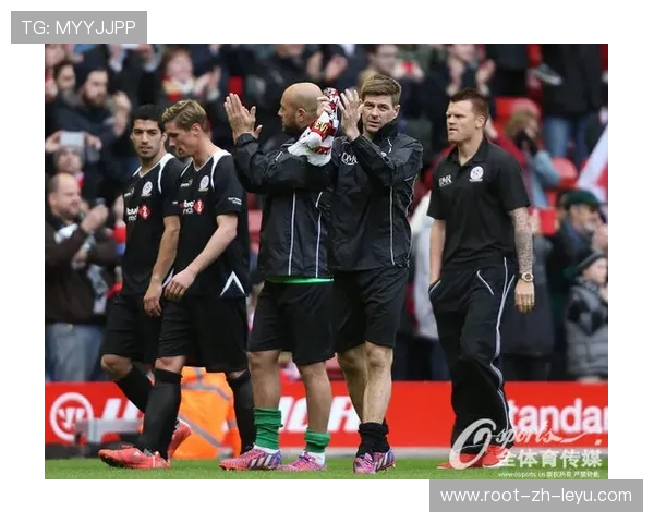 利物浦球迷创纪录上座率，安菲尔德沸腾，利物浦allez