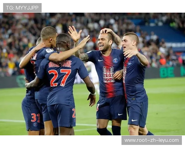 巴黎圣日耳曼禁区前沿施压 巴黎圣日耳曼禁区前沿施压